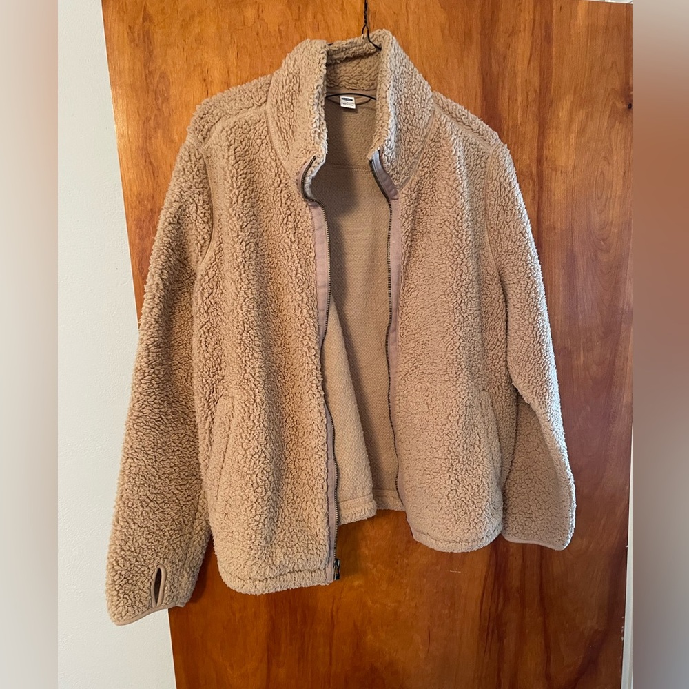 Women’s fuzzy zip up